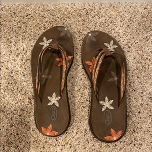 Chaco flip flops